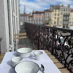 Appartement Hyper Centre Avec Balcon